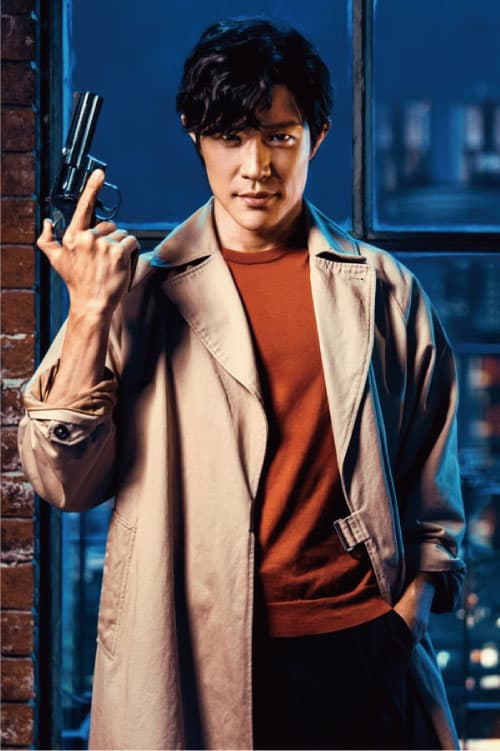 "City Hunter" သည် ဂျပန်နိုင်ငံ၏ ပထမဆုံးသော တိုက်ရိုက်အက်ရှင်ရုပ်ရှင်အဖြစ် ဖန်တီးထားသည်။ Ryohei Suzuki က "Ryo Saeba" မှာ ဦးဆောင်သရုပ်ဆောင်ထားပါတယ်။ 2024 ခုနှစ်တွင် ကမ္ဘာတစ်ဝှမ်း Netflix တွင် သီးသန့်ဖြန့်ဝေရန် စီစဉ်ထားသည်။ !